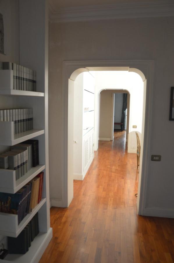 Appartamento Love Nest In The Heart Of Roma Esterno foto