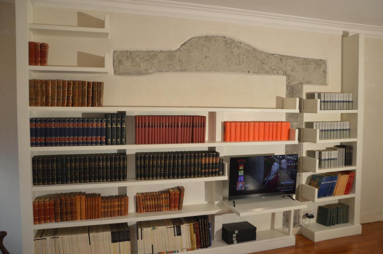 Appartamento Love Nest In The Heart Of Roma Esterno foto