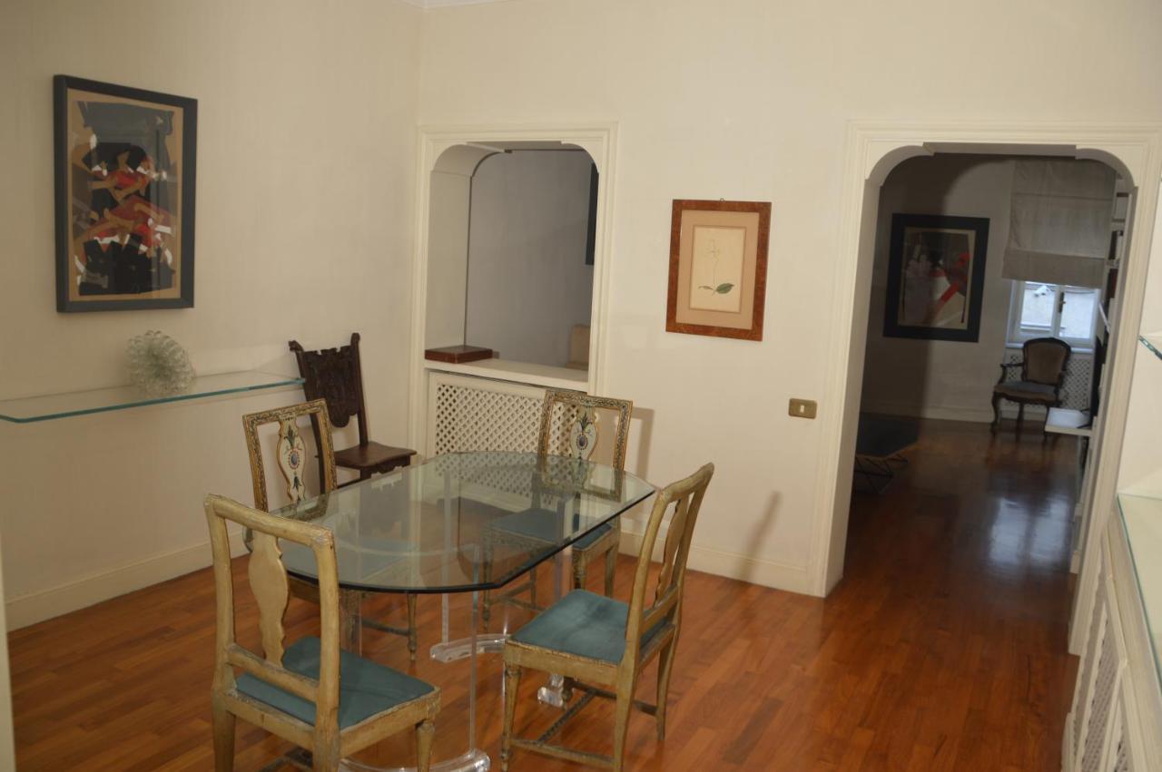 Appartamento Love Nest In The Heart Of Roma Esterno foto