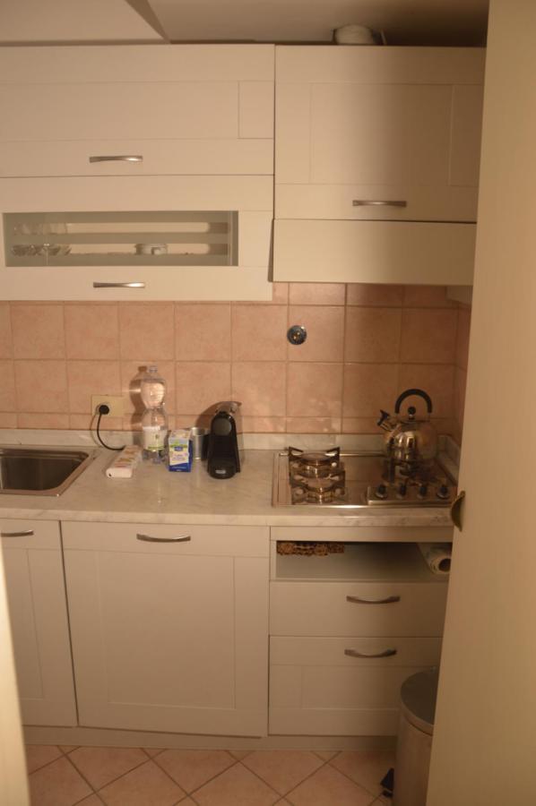 Appartamento Love Nest In The Heart Of Roma Esterno foto